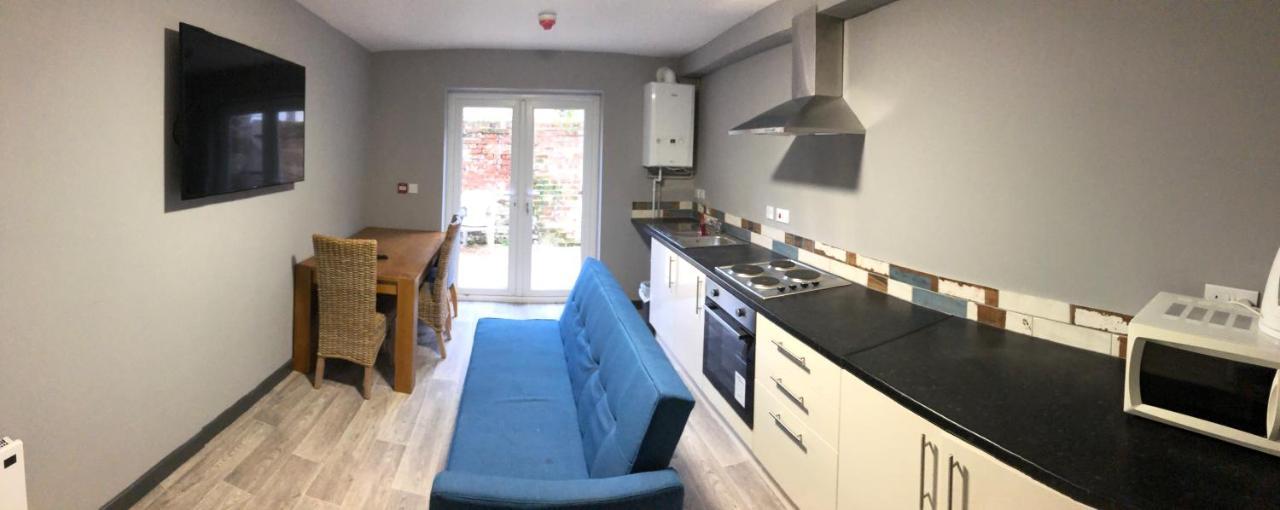 Gate Lodge - Private En-Suite Rooms, Kings Lynn, Central Location Кингс Лин Екстериор снимка